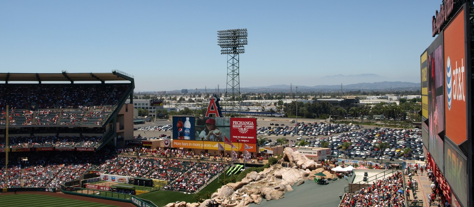Angels Rally Past Cardinals With Two Runs in the Ninth